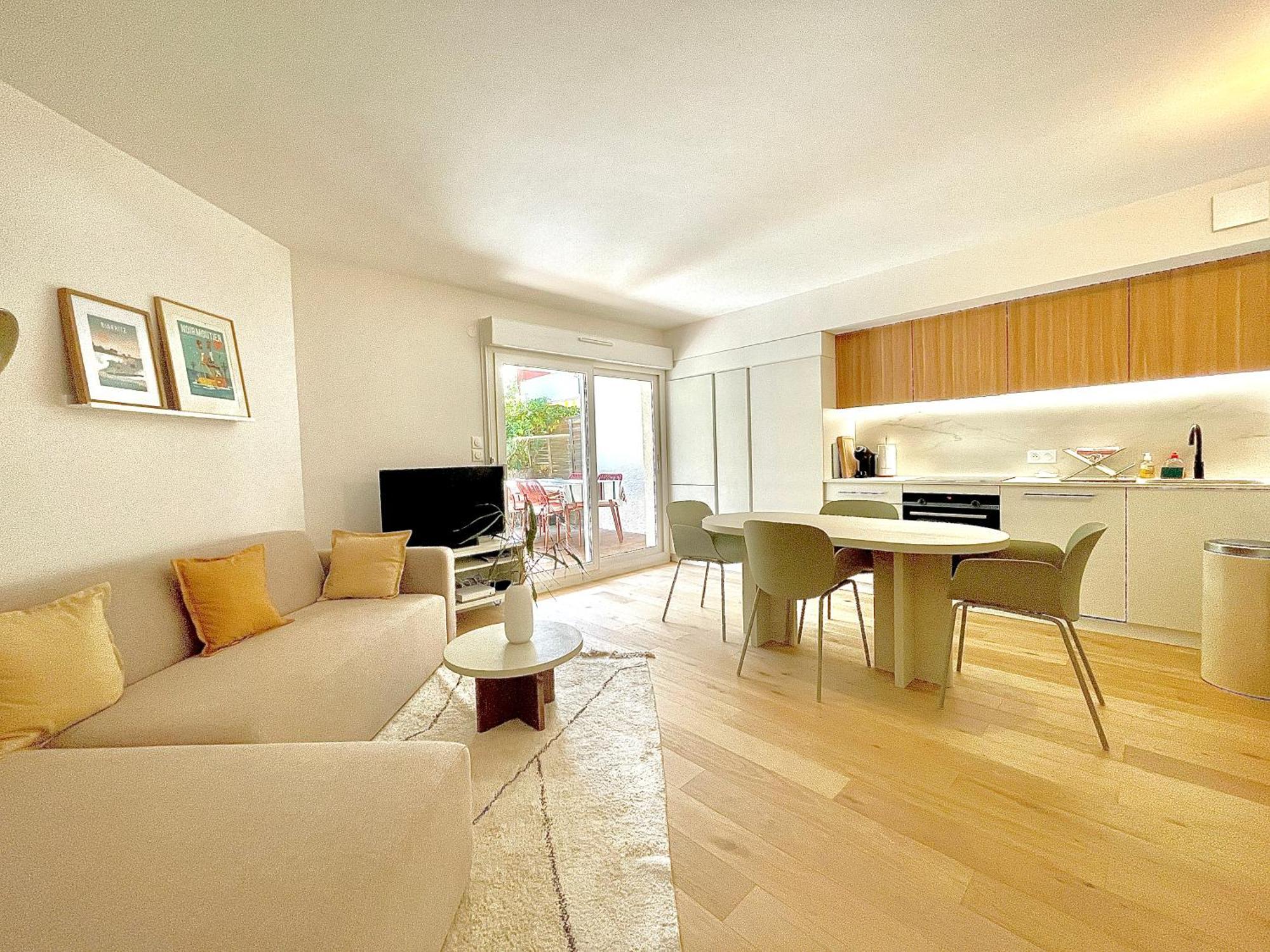 Splendide Appartement De Charme Avec Patio, Parking Et Plage A 3 Minutes بياريتز المظهر الخارجي الصورة